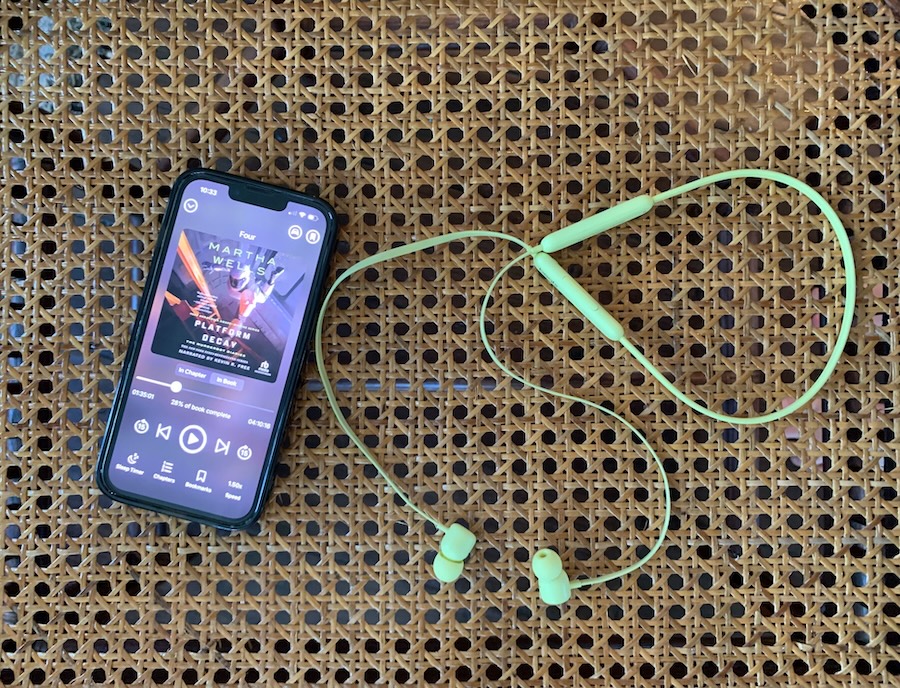 Mis auriculares favoritos para escuchar audiolibros: Modern Mrs Darcy